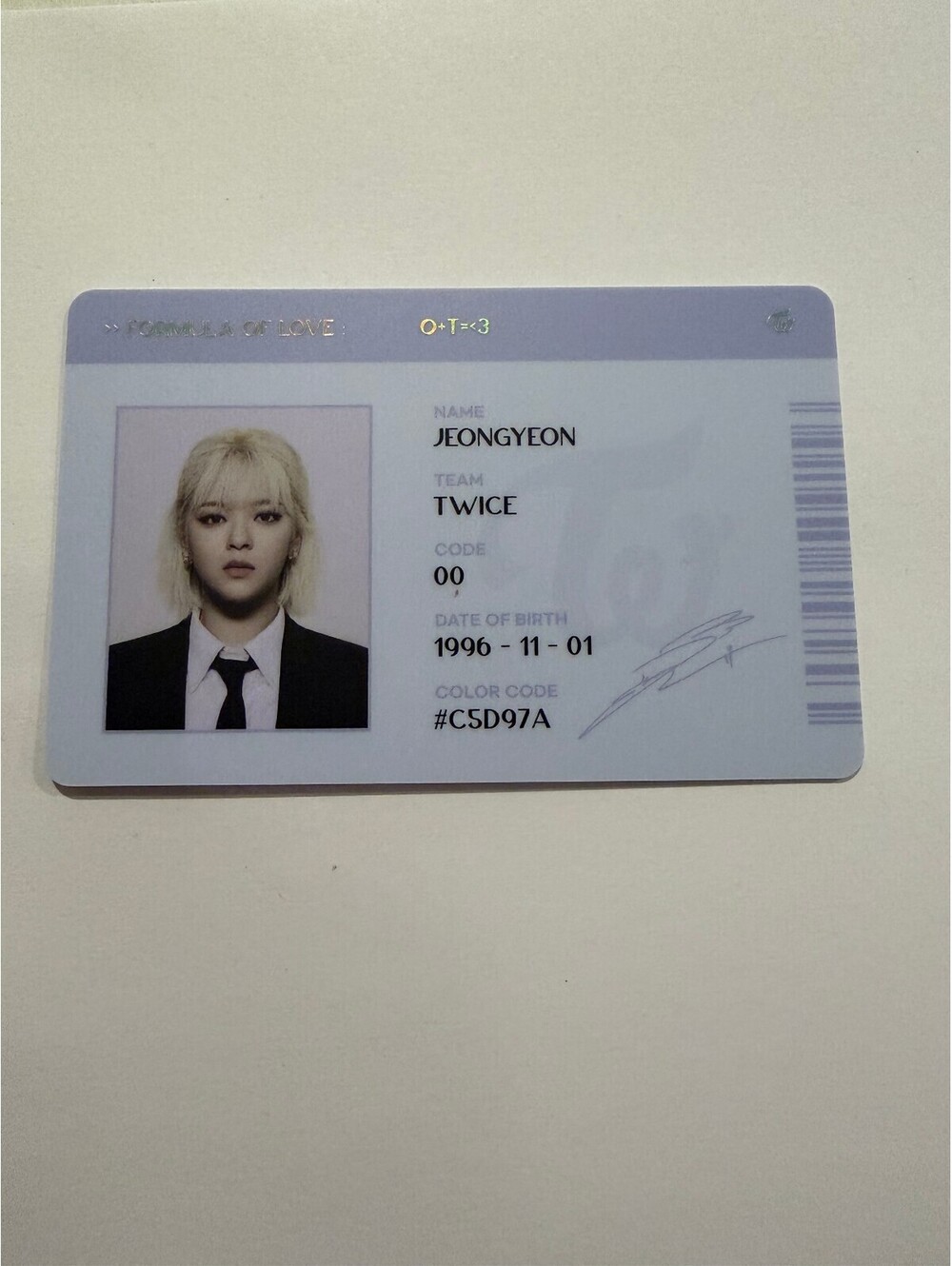 Twice Jeongyeon FORMULA OF LOVE Inclusion Scientist ID Photocard
